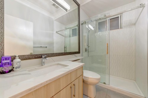 7102 Bridge Street, Richmond, BC 