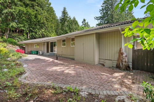 4780 Estevan Place, West Vancouver, BC 