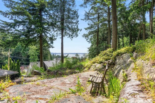 4780 Estevan Place, West Vancouver, BC 
