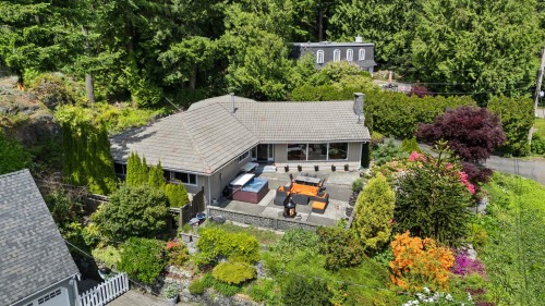 4780 Estevan Place, West Vancouver, BC 