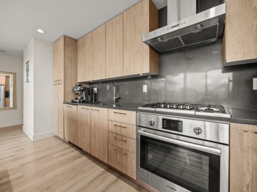 321-10788 No. 5 Road, Richmond, BC 