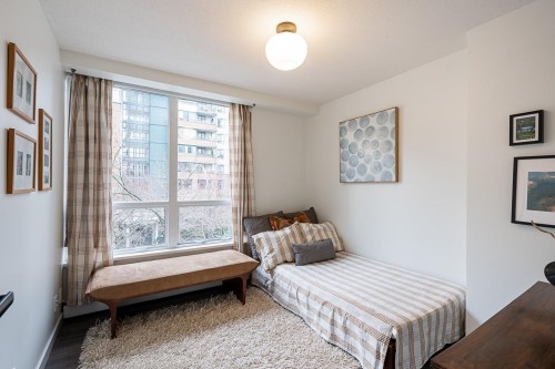 302-1228 Marinaside Crescent, Vancouver, BC 