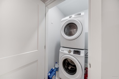 656 Blue Mountain Street, Coquitlam, BC 