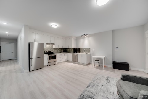 656 Blue Mountain Street, Coquitlam, BC 