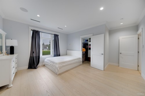 656 Blue Mountain Street, Coquitlam, BC 