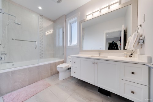 656 Blue Mountain Street, Coquitlam, BC 