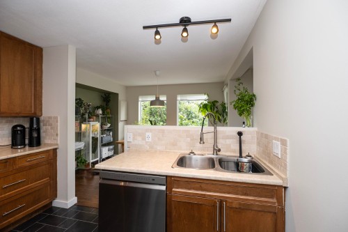 756 Gibsons Way, Gibsons, BC 