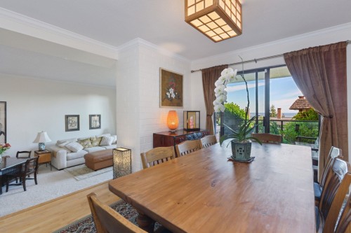 24-2214 Folkestone Way, West Vancouver, BC 