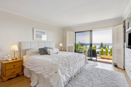 24-2214 Folkestone Way, West Vancouver, BC 