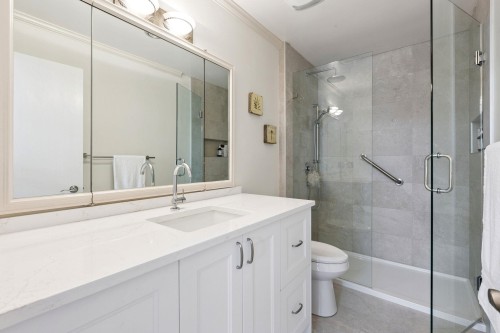 24-2214 Folkestone Way, West Vancouver, BC 