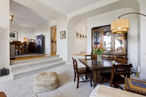 24-2214 Folkestone Way, West Vancouver, BC 