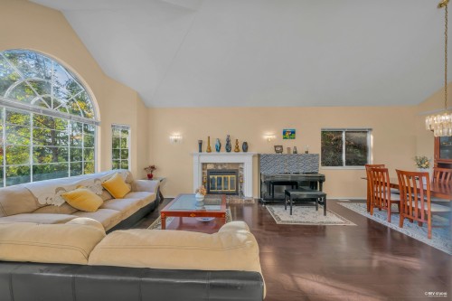 2233 Monashee Court, Coquitlam, BC 