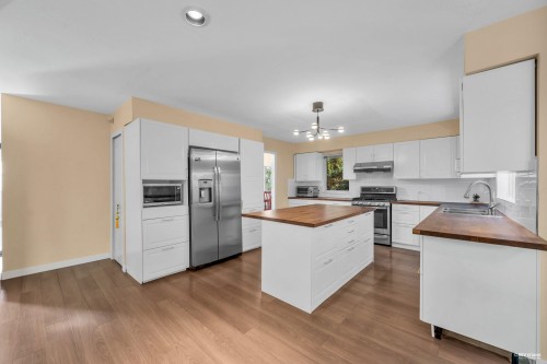 2233 Monashee Court, Coquitlam, BC 