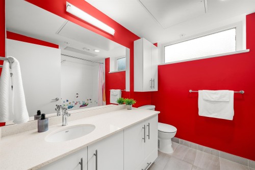 Th5-2137 Chesterfield Avenue, North Vancouver, BC 