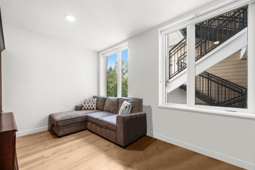 Th5-2137 Chesterfield Avenue, North Vancouver, BC 