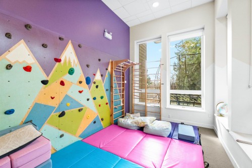 Th5-2137 Chesterfield Avenue, North Vancouver, BC 