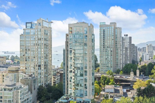 1907-1480 Howe Street, Vancouver, BC 