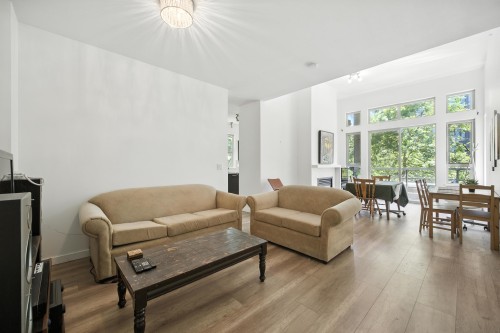 407-9319 University Crescent, Burnaby, BC 