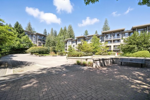 407-9319 University Crescent, Burnaby, BC 