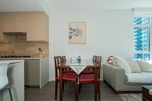 1102-4168 Lougheed Highway, Burnaby, BC 