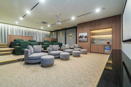 1102-4168 Lougheed Highway, Burnaby, BC 