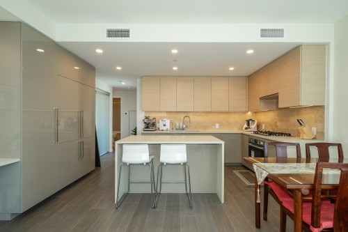 1102-4168 Lougheed Highway, Burnaby, BC 