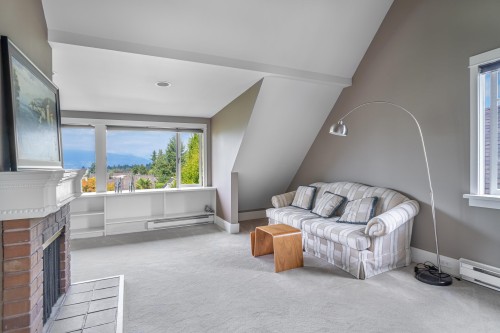 1897 37Th Avenue W, Vancouver, BC 