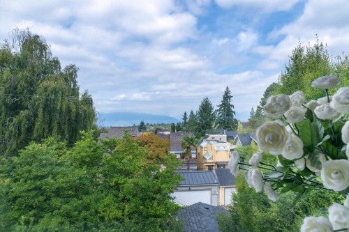 1897 37Th Avenue W, Vancouver, BC 