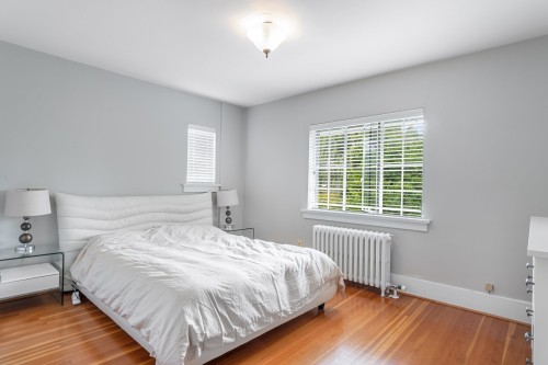 1897 37Th Avenue W, Vancouver, BC 