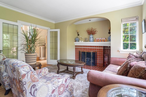 1897 37Th Avenue W, Vancouver, BC 