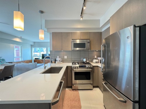 206-10033 River Drive, Richmond, BC 