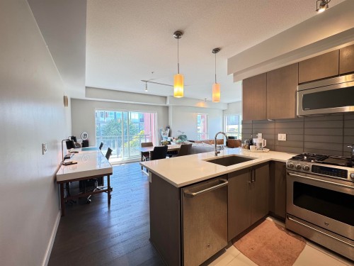 206-10033 River Drive, Richmond, BC 