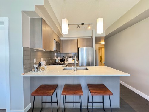 206-10033 River Drive, Richmond, BC 