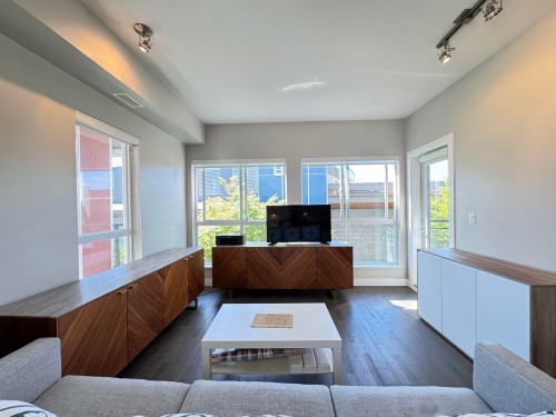 206-10033 River Drive, Richmond, BC 