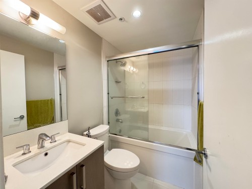 206-10033 River Drive, Richmond, BC 