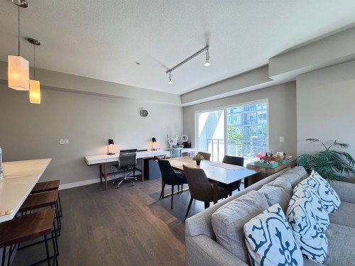 206-10033 River Drive, Richmond, BC 