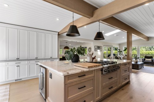 4876 4Th Avenue, Delta, BC 