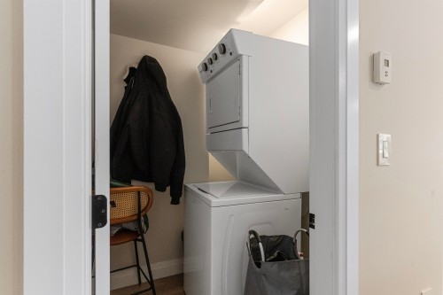 4876 4Th Avenue, Delta, BC 