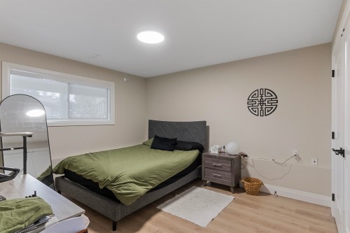 4876 4Th Avenue, Delta, BC 