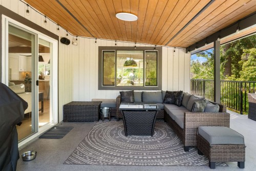 4876 4Th Avenue, Delta, BC 