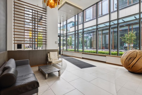 505-111 13Th Street E, North Vancouver, BC 