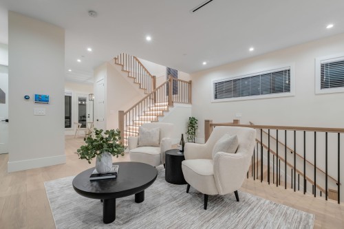 21996 Isaac Crescent, Maple Ridge, BC 