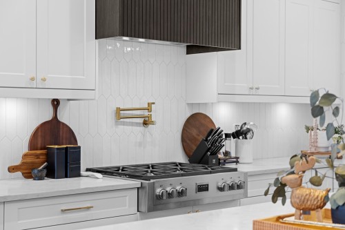 21996 Isaac Crescent, Maple Ridge, BC 