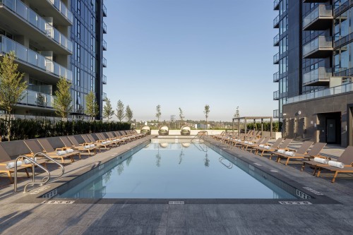 807-4168 Lougheed Highway, Burnaby, BC 