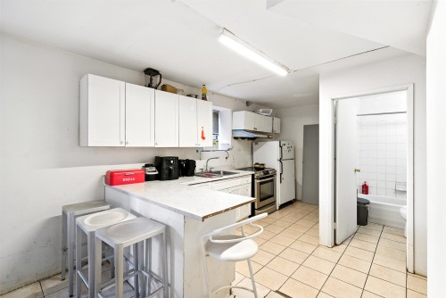 4987 Hoy Street, Vancouver, BC 