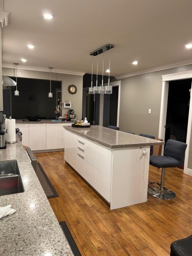 10690 Hollybank Drive, Richmond, BC 