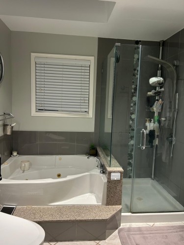 10690 Hollybank Drive, Richmond, BC 