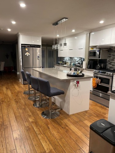 10690 Hollybank Drive, Richmond, BC 