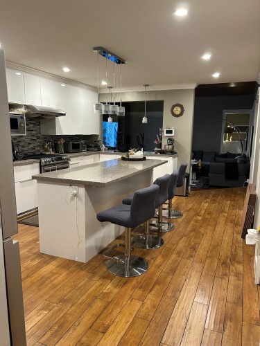 10690 Hollybank Drive, Richmond, BC 