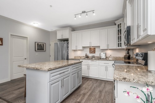 207-22363 Selkirk Avenue, Maple Ridge, BC 